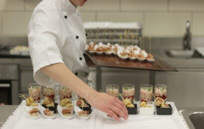 Kasa online w restauracji, obowiązek czy przewaga konkurencyjna?